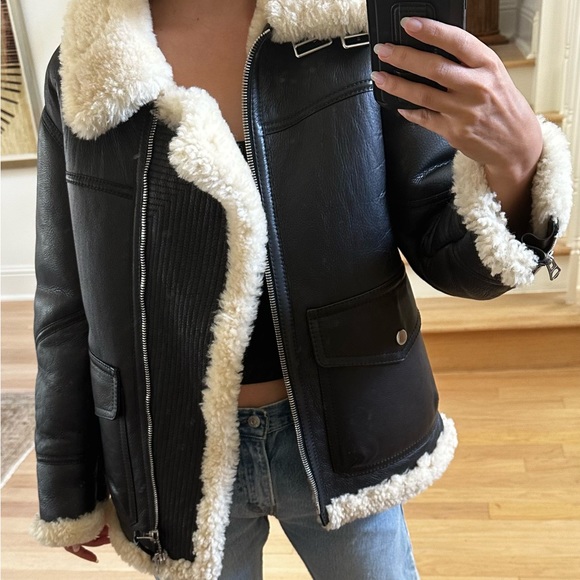 Burberry Leather Shearling Aviator Jacket - Picture 4 of 8